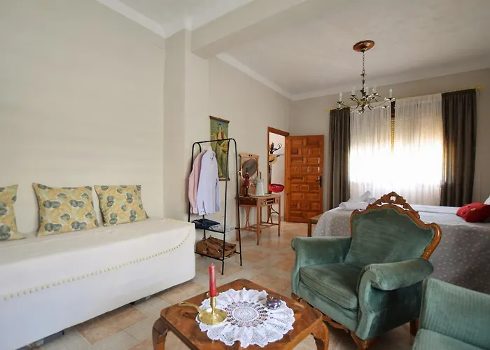 Tuguest Hortichuela House